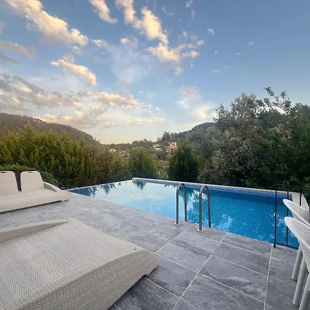 Villa Rose Garden With Private Pool And Jacuzzi Fethiye