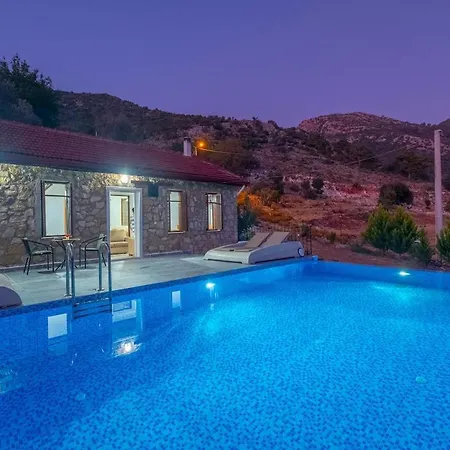 Rose Garden With Private Pool And Jacuzzi Villa *