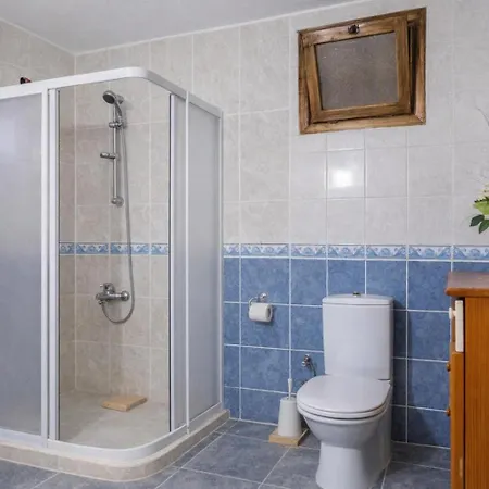 Вилла Rose Garden With Private Pool And Jacuzzi *